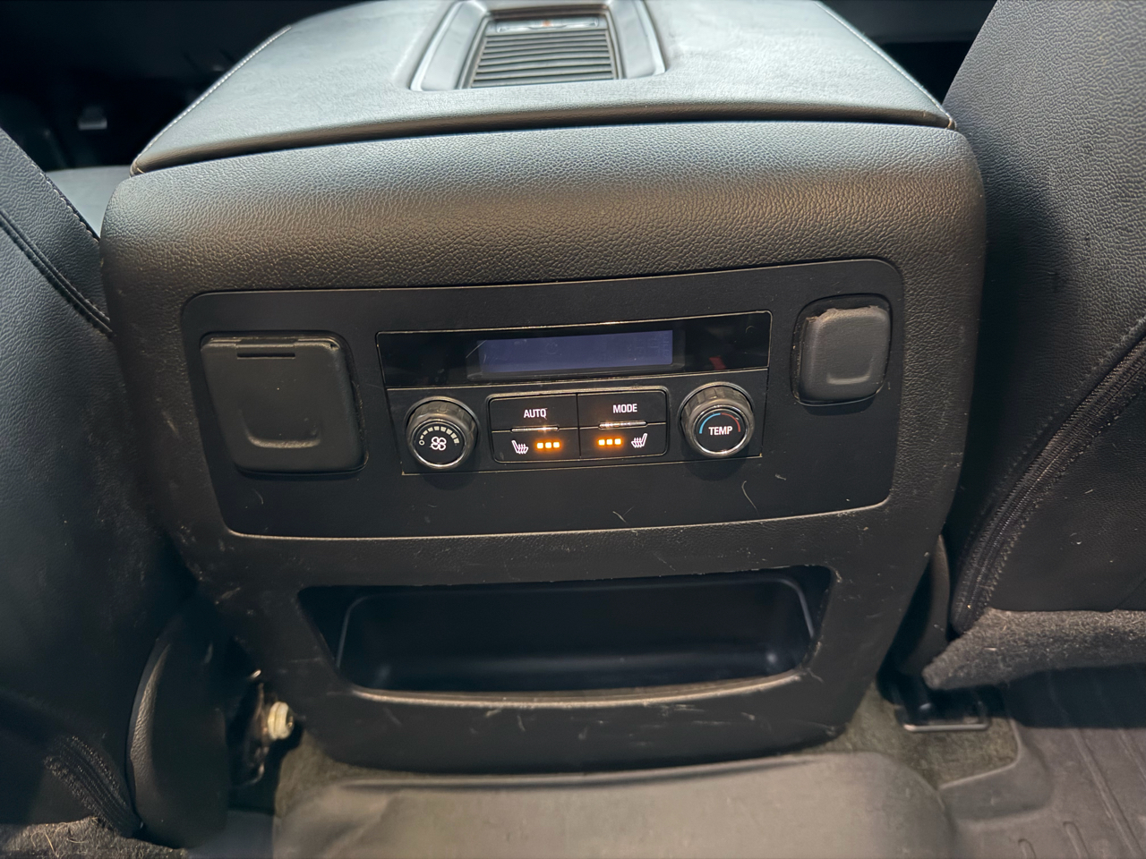 Chevrolet Tahoe 4WD 4dr Premier 2017