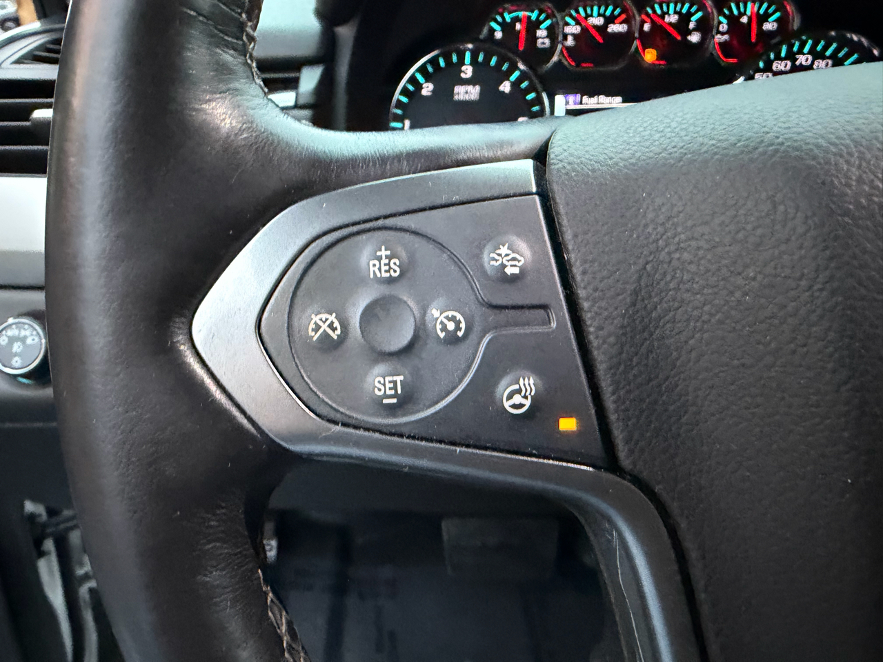 Chevrolet Tahoe 4WD 4dr Premier 2017