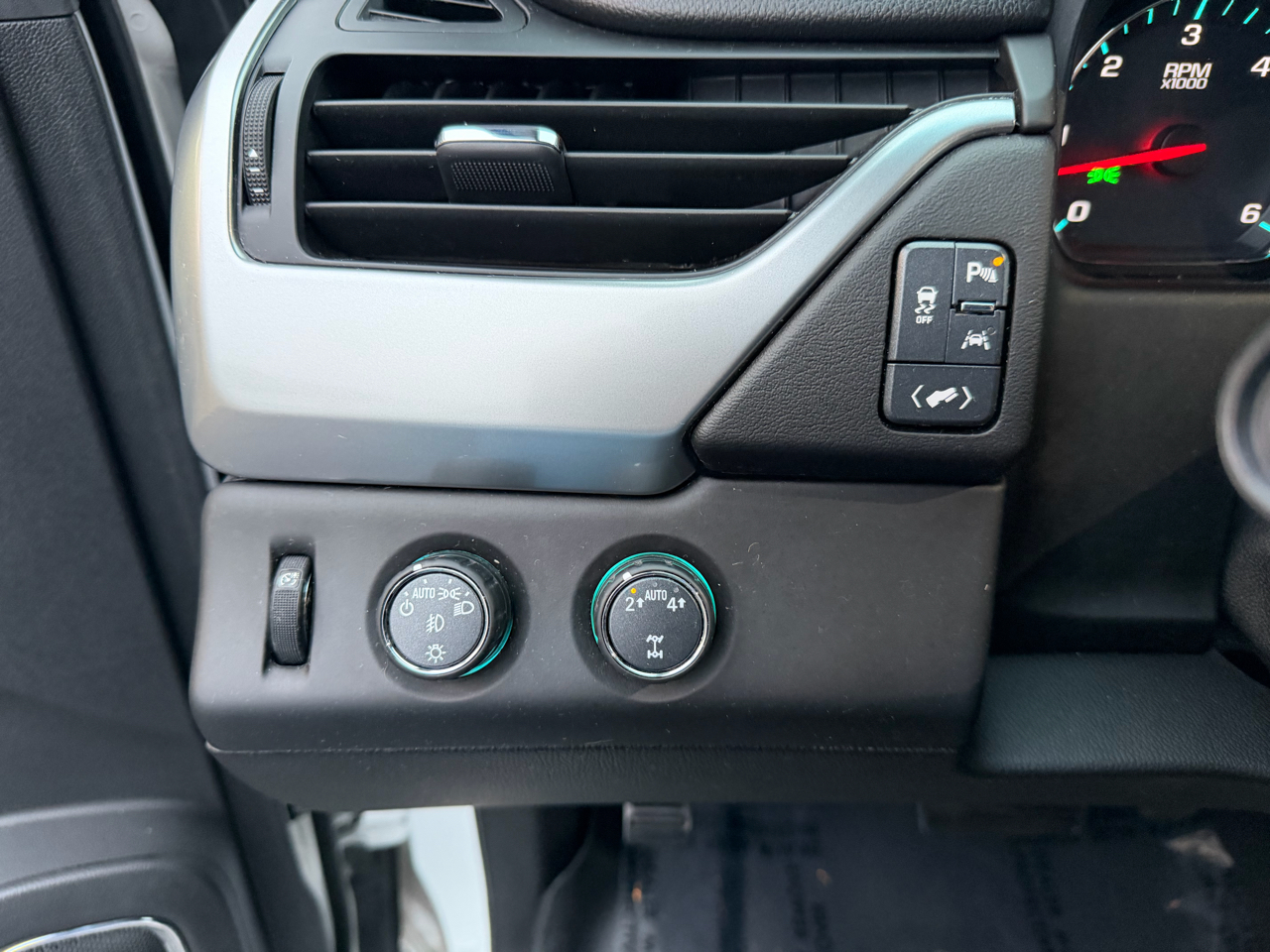 Chevrolet Tahoe 4WD 4dr Premier 2017