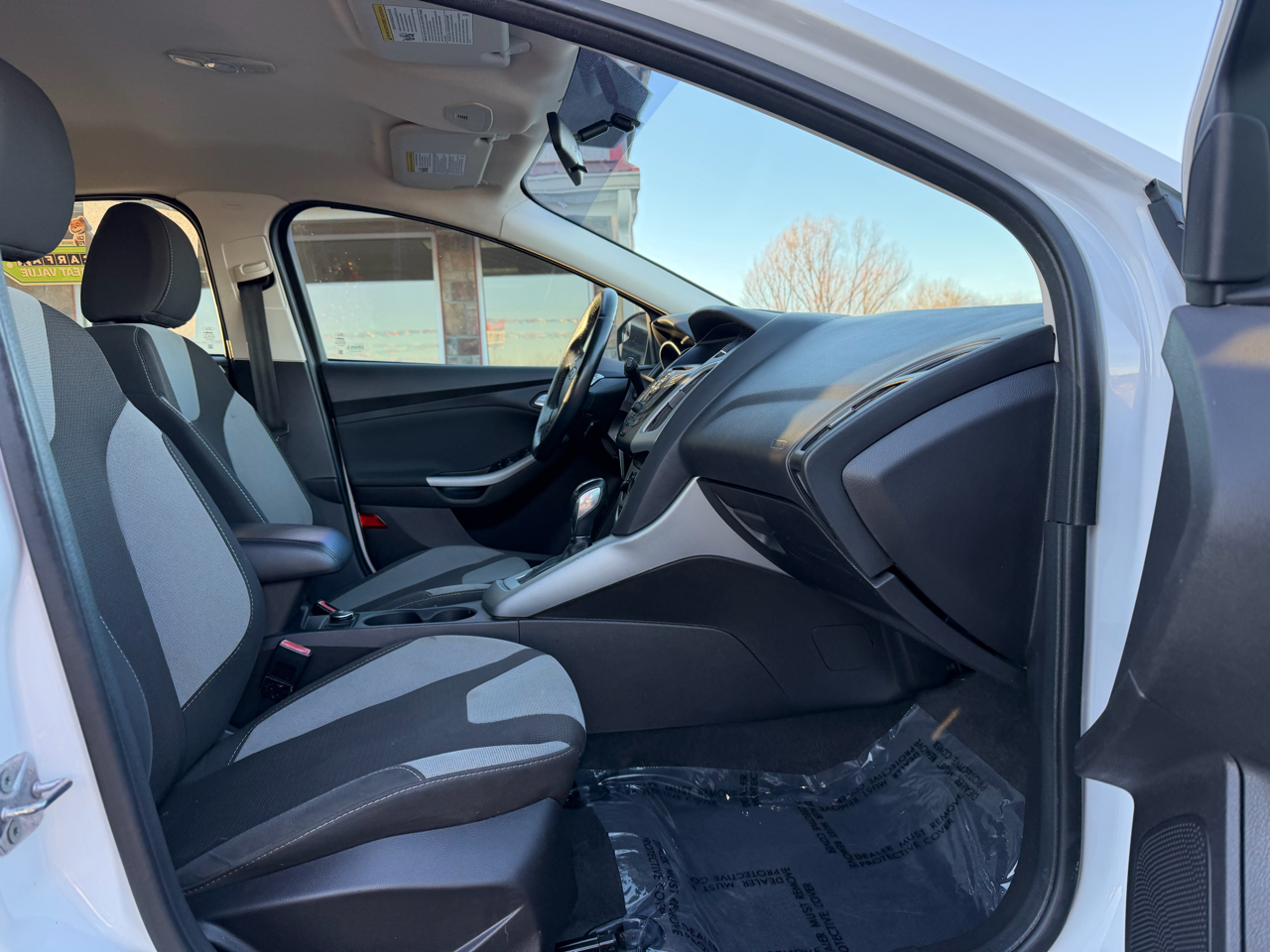 Ford Focus 5dr HB SE 2012