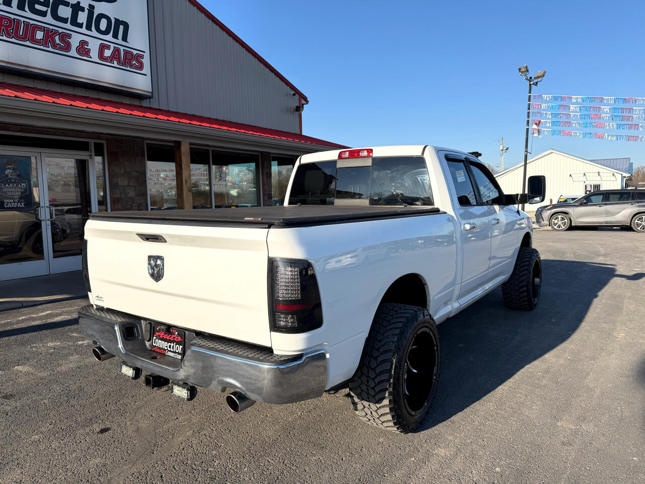 RAM 1500 2WD Quad Cab 140.5" Big Horn 2016