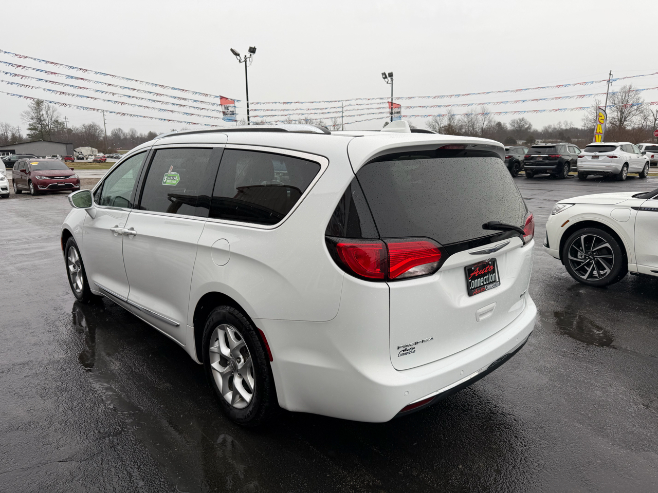 Chrysler Pacifica Limited FWD 2020