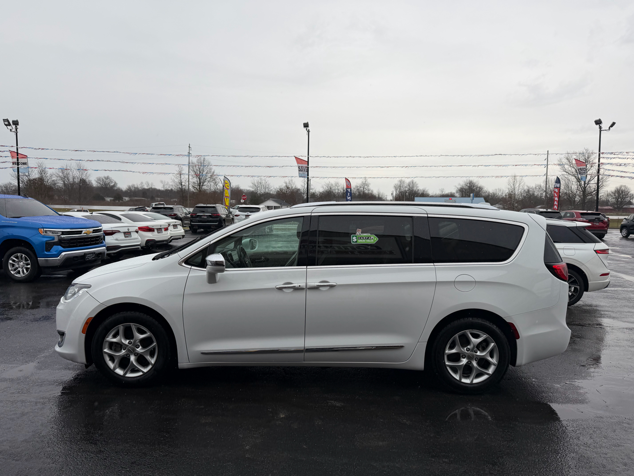 Chrysler Pacifica Limited FWD 2020