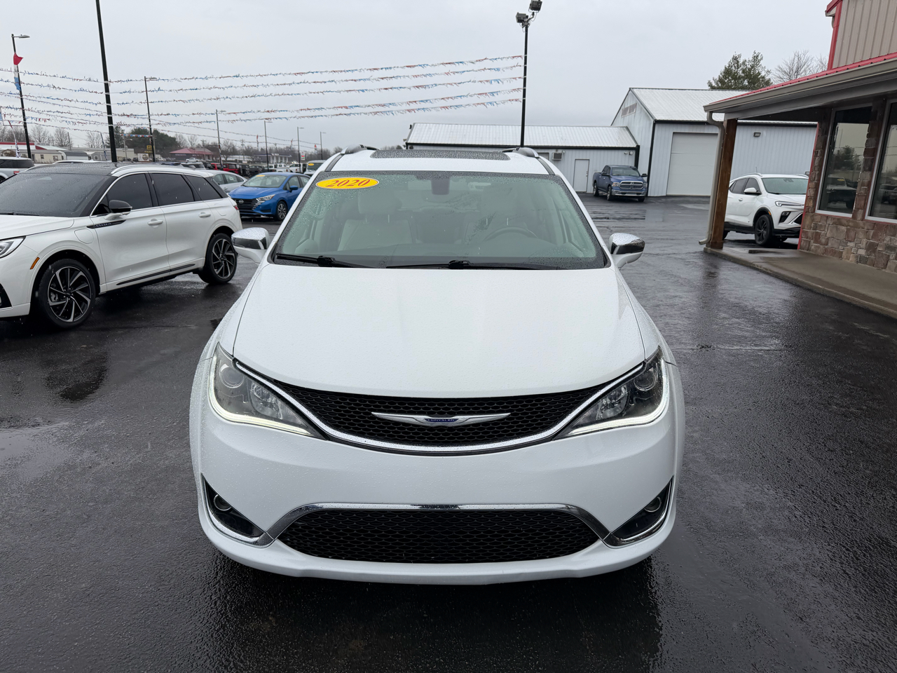 Chrysler Pacifica Limited FWD 2020