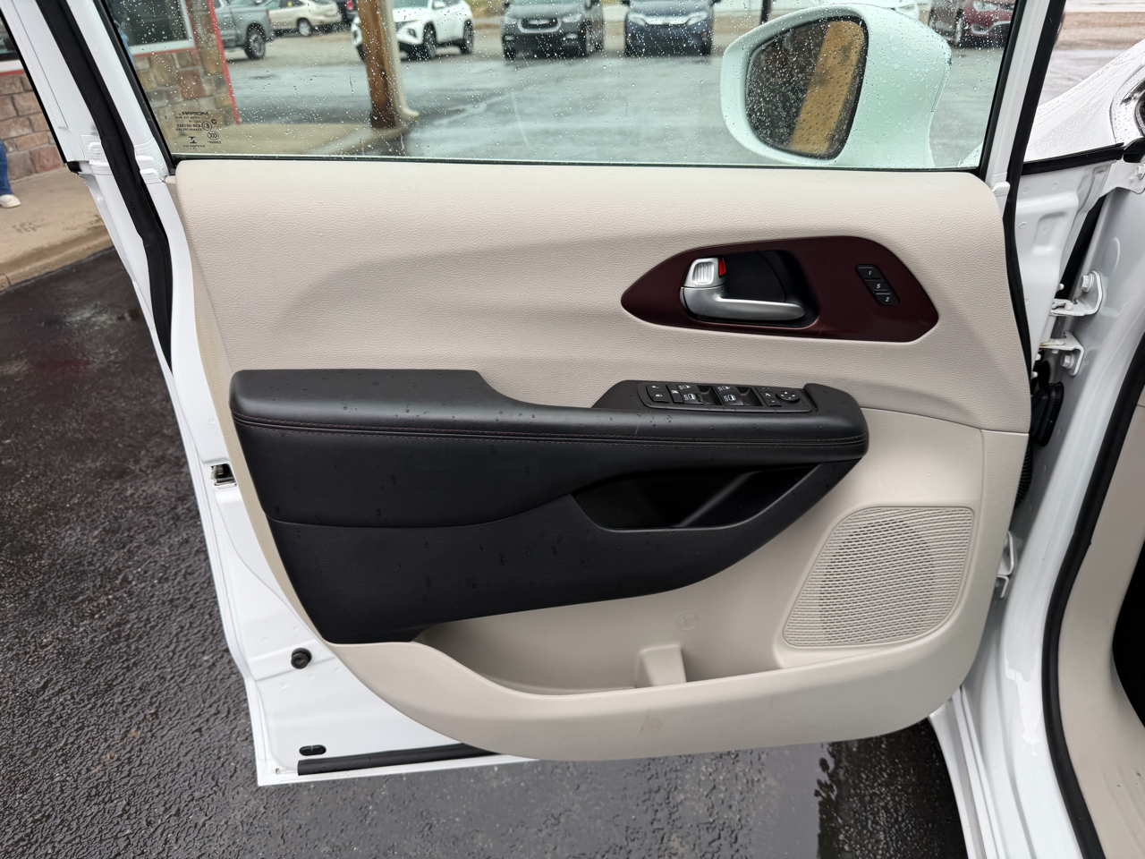 Chrysler Pacifica Limited FWD 2020