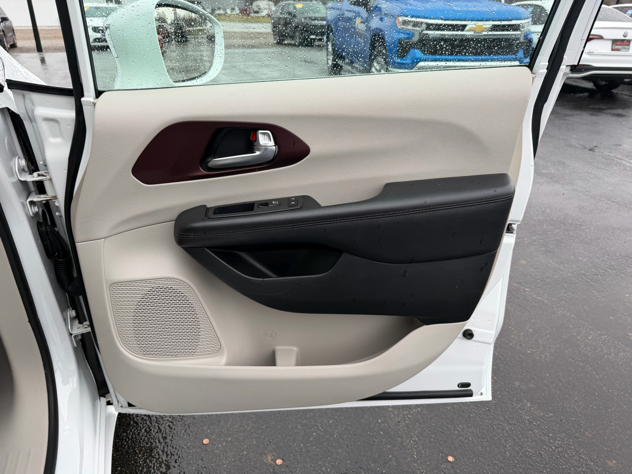 Chrysler Pacifica Limited FWD 2020