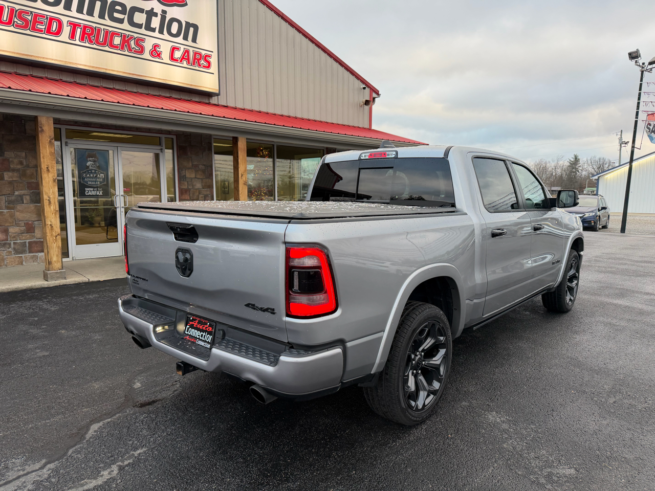 RAM 1500 Limited 4x4 Crew Cab 5'7" Box 2024