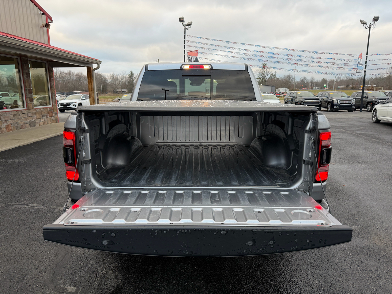 RAM 1500 Limited 4x4 Crew Cab 5'7" Box 2024