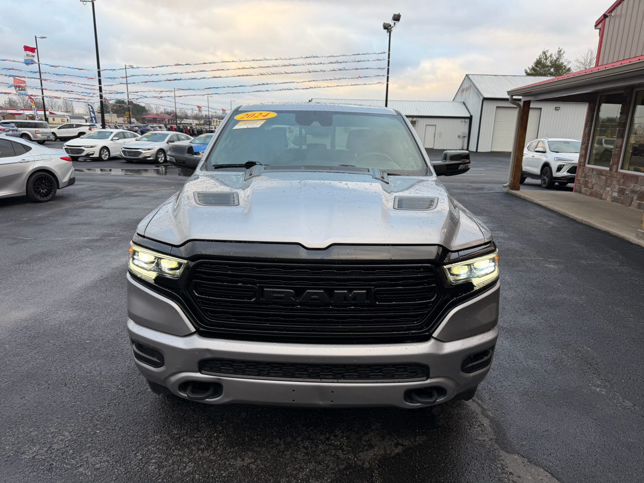 RAM 1500 Limited 4x4 Crew Cab 5'7" Box 2024