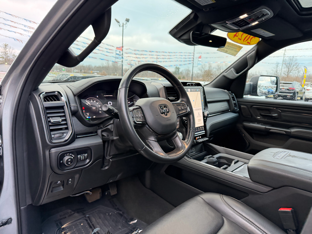 RAM 1500 Limited 4x4 Crew Cab 5'7" Box 2024