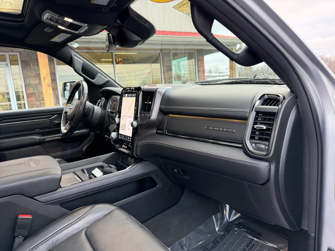 RAM 1500 Limited 4x4 Crew Cab 5'7" Box 2024