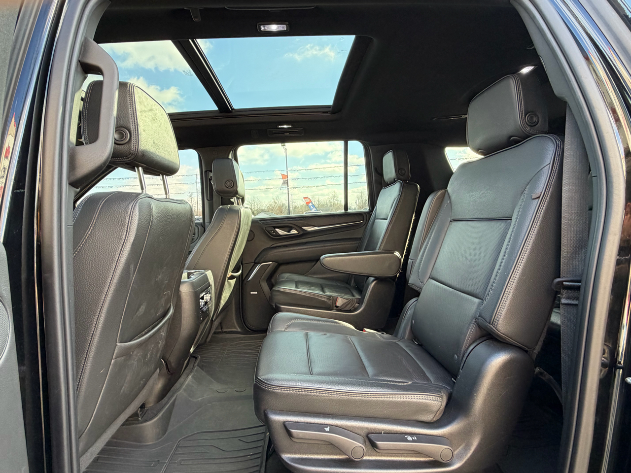 GMC Yukon XL 4WD 4dr Denali 2023