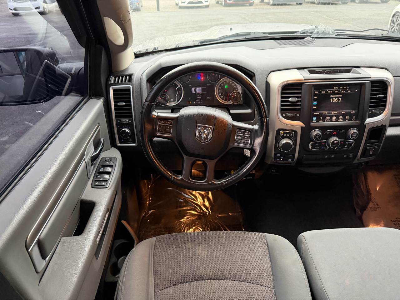 RAM 1500 Big Horn 4x4 Quad Cab 6'4" Box 2017