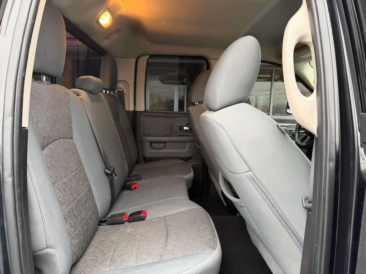 RAM 1500 Big Horn 4x4 Quad Cab 6'4" Box 2017