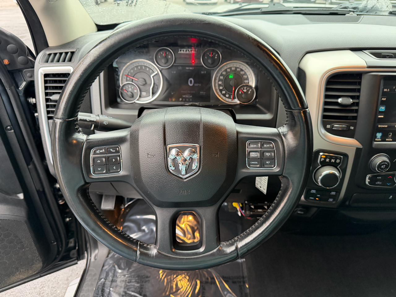 RAM 1500 Big Horn 4x4 Quad Cab 6'4" Box 2017