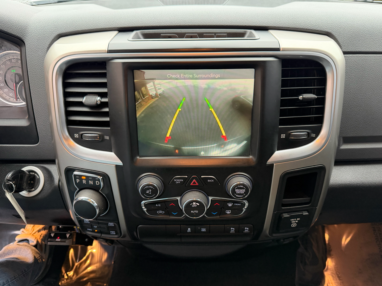 RAM 1500 Big Horn 4x4 Quad Cab 6'4" Box 2017