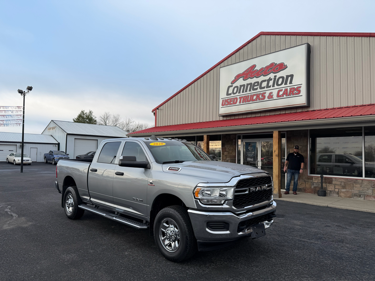 2020 RAM 2500 Tradesman 4x4 Crew Cab 6'4" Box