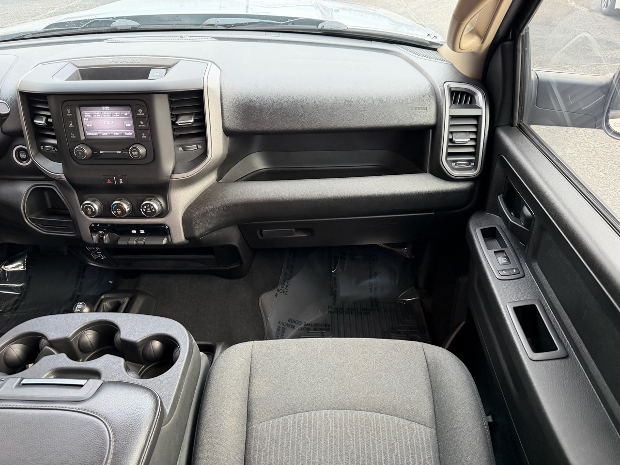 RAM 2500 Tradesman 4x4 Crew Cab 6'4" Box 2020