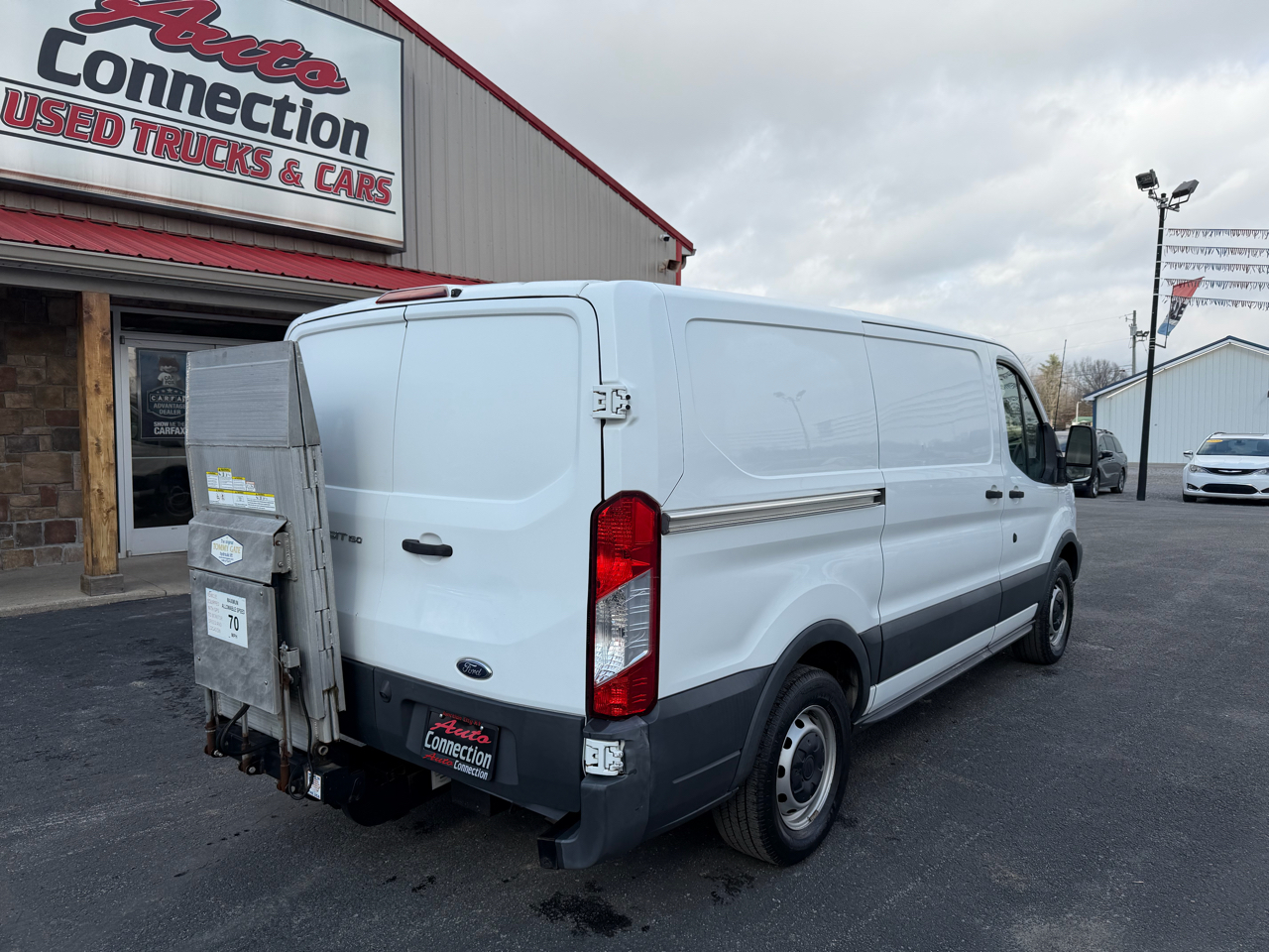 Ford Transit Cargo Van T-150 130" Low Rf 8600 GVWR Sliding RH Dr 2016