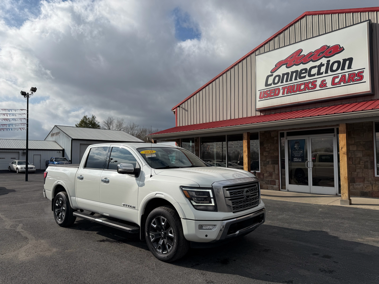 Nissan Titan 4x4 Crew Cab Platinum Reserve 2021