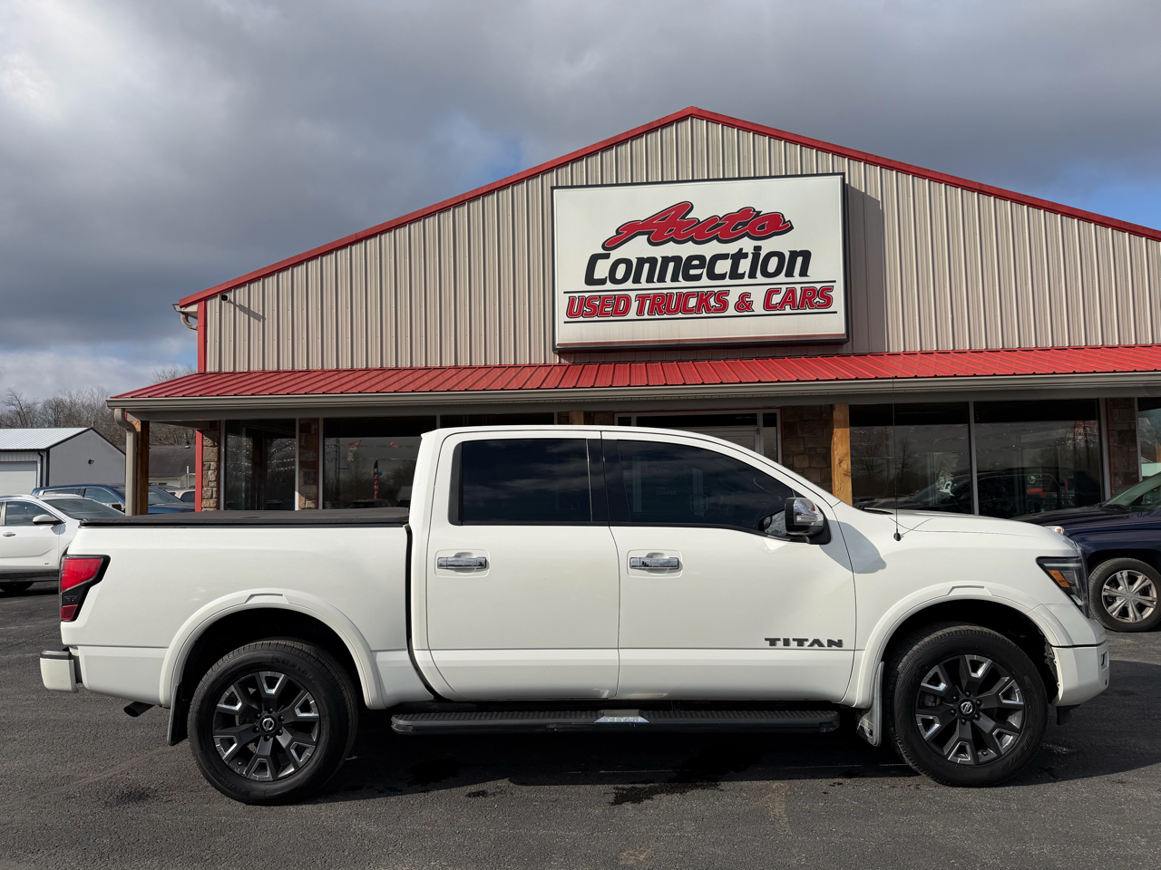 Nissan Titan 4x4 Crew Cab Platinum Reserve 2021