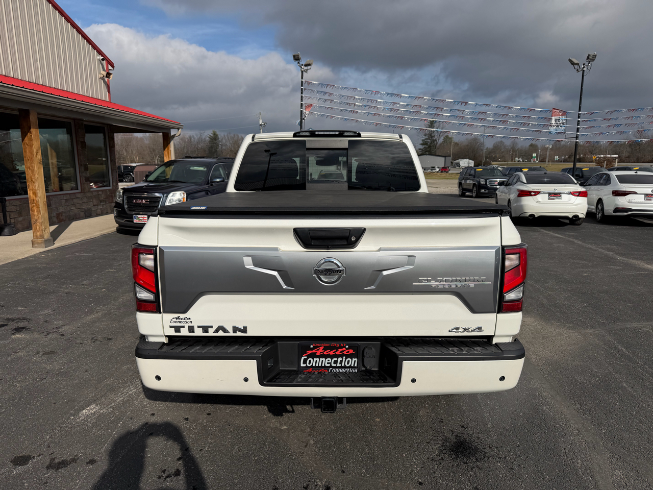 Nissan Titan 4x4 Crew Cab Platinum Reserve 2021