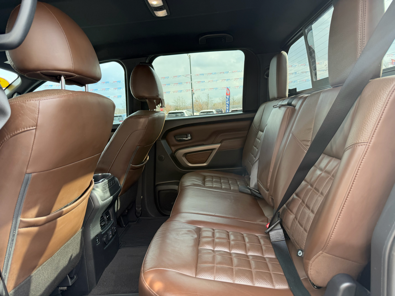 Nissan Titan 4x4 Crew Cab Platinum Reserve 2021