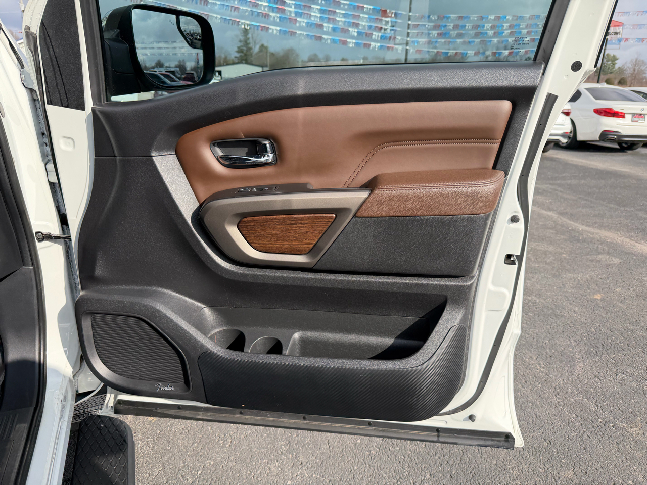 Nissan Titan 4x4 Crew Cab Platinum Reserve 2021