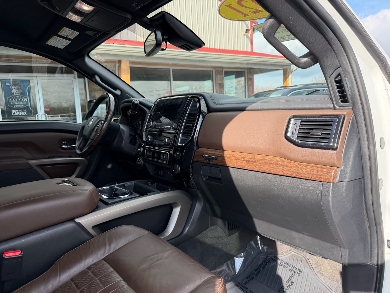 Nissan Titan 4x4 Crew Cab Platinum Reserve 2021