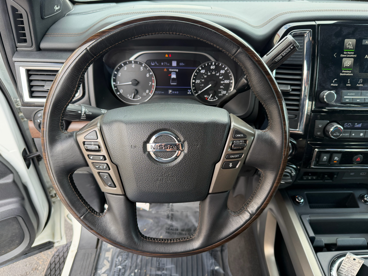 Nissan Titan 4x4 Crew Cab Platinum Reserve 2021