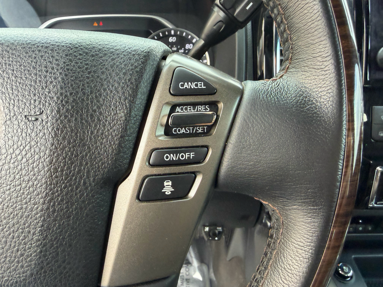 Nissan Titan 4x4 Crew Cab Platinum Reserve 2021