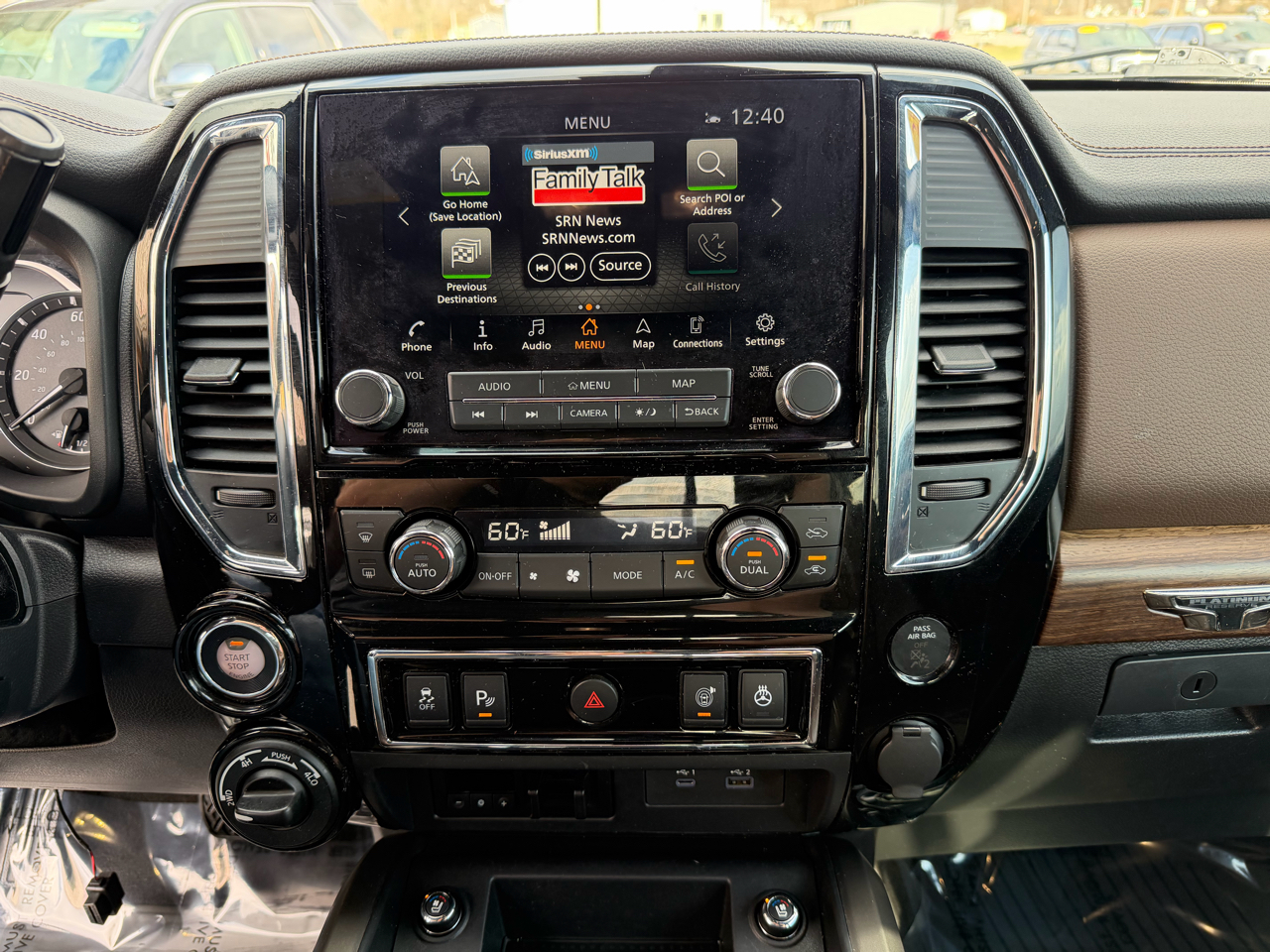 Nissan Titan 4x4 Crew Cab Platinum Reserve 2021