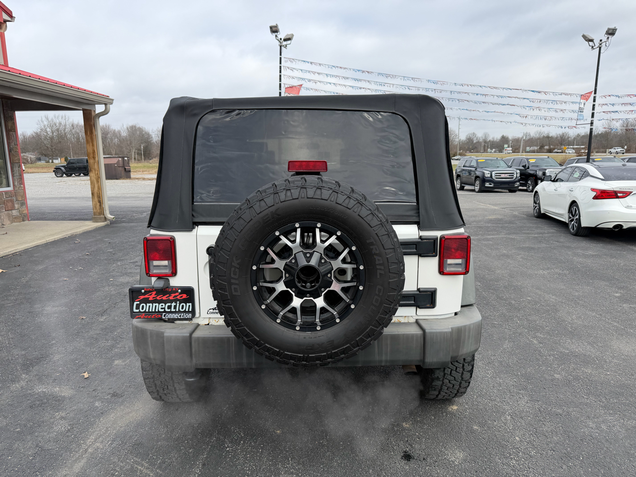 Jeep Wrangler Unlimited 4WD 4dr Sport 2010