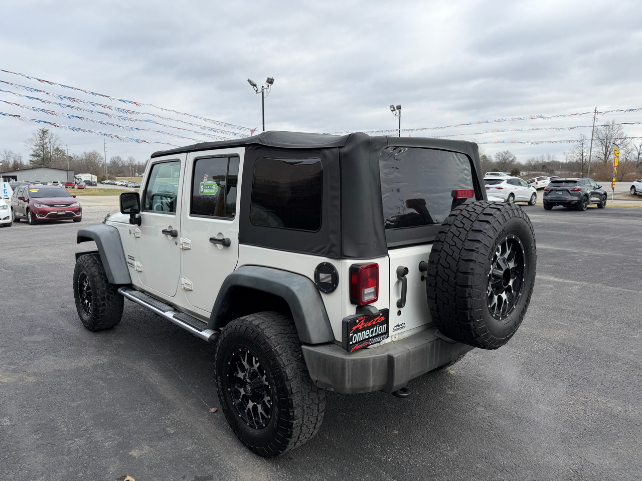 Jeep Wrangler Unlimited 4WD 4dr Sport 2010