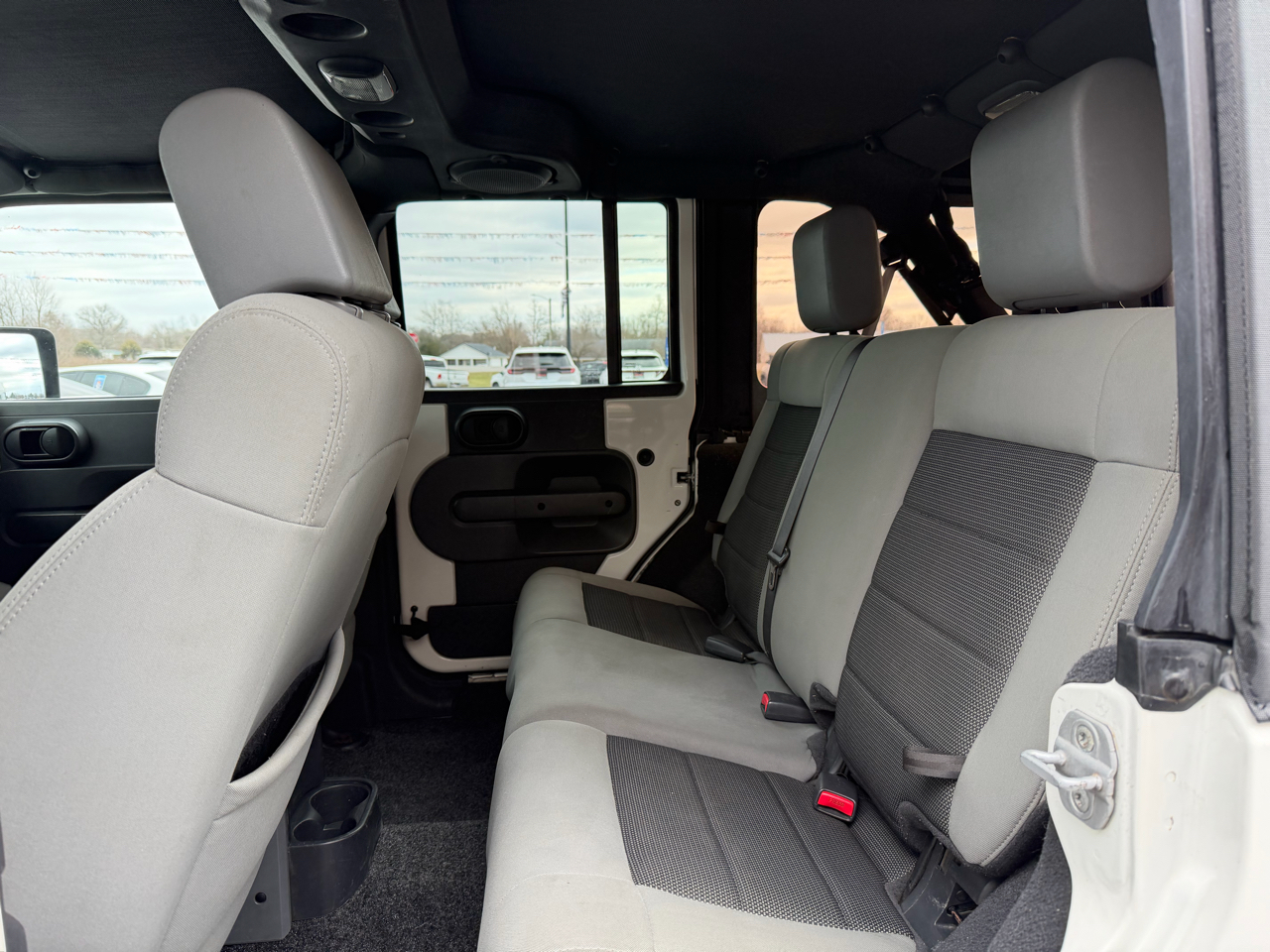 Jeep Wrangler Unlimited 4WD 4dr Sport 2010