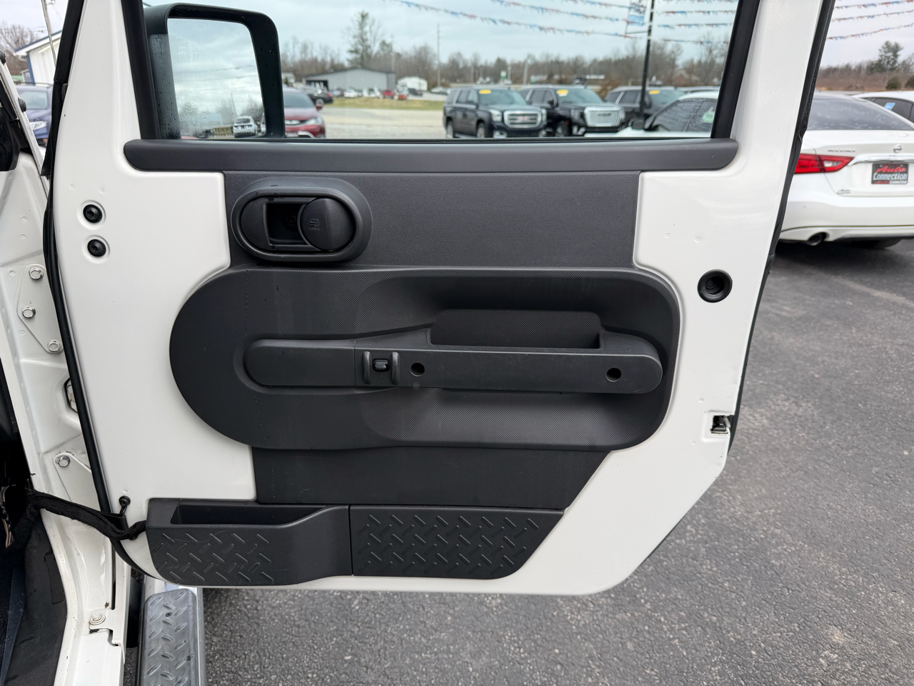 Jeep Wrangler Unlimited 4WD 4dr Sport 2010