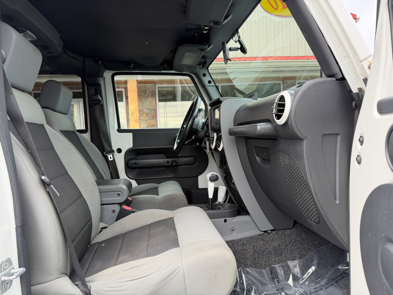 Jeep Wrangler Unlimited 4WD 4dr Sport 2010