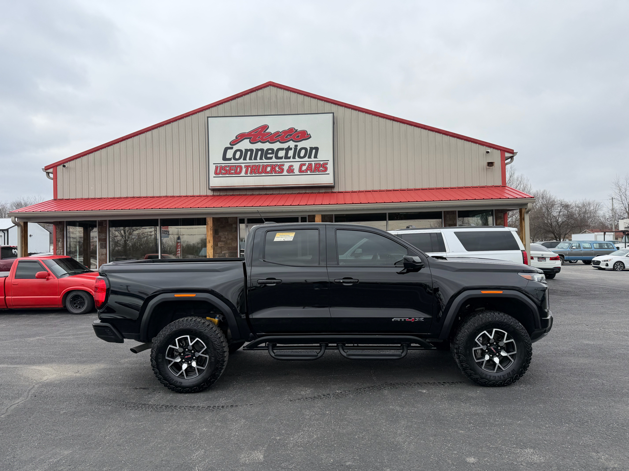 GMC Canyon 4WD Crew Cab AT4X 2023