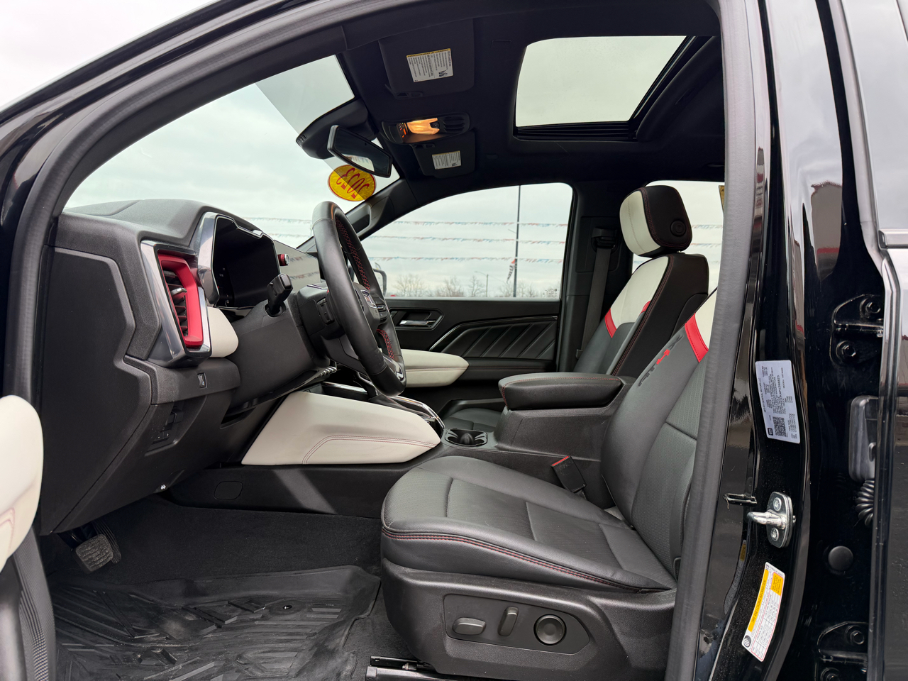 GMC Canyon 4WD Crew Cab AT4X 2023