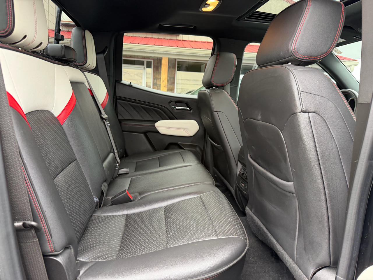 GMC Canyon 4WD Crew Cab AT4X 2023