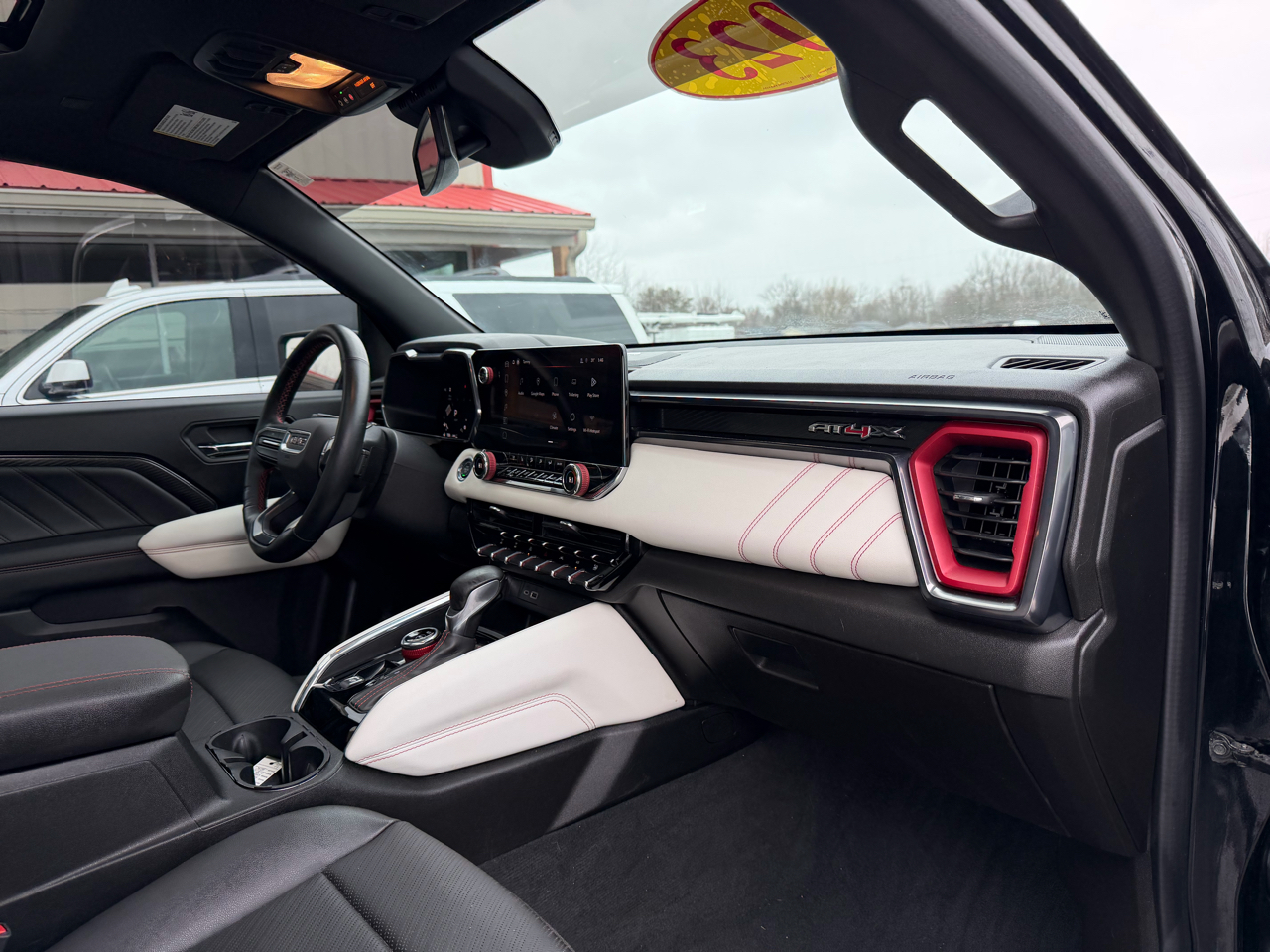 GMC Canyon 4WD Crew Cab AT4X 2023