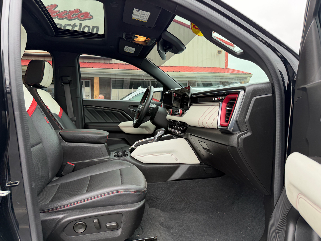 GMC Canyon 4WD Crew Cab AT4X 2023