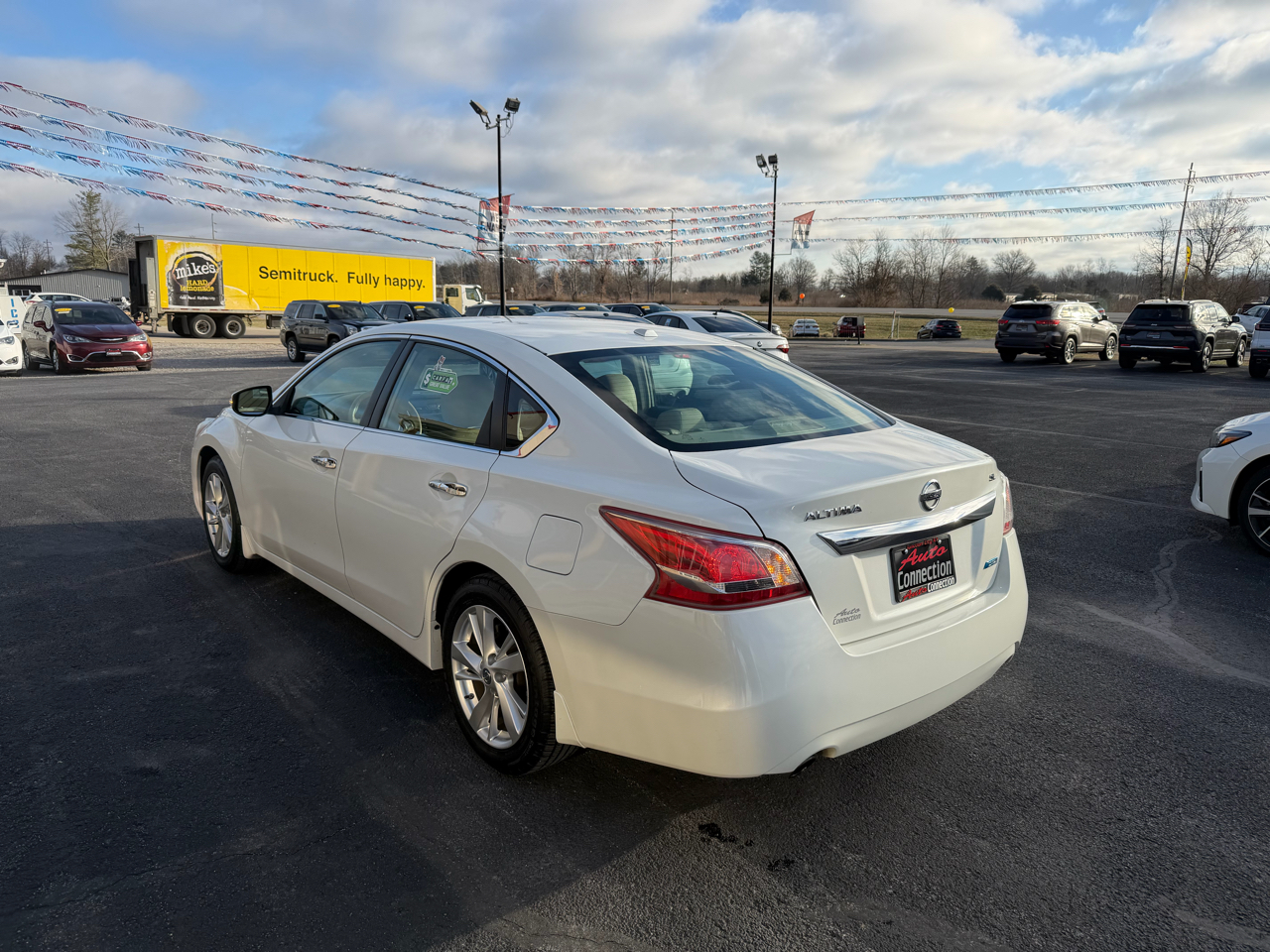 Nissan Altima 4dr Sdn I4 2.5 SL *Ltd Avail* 2013