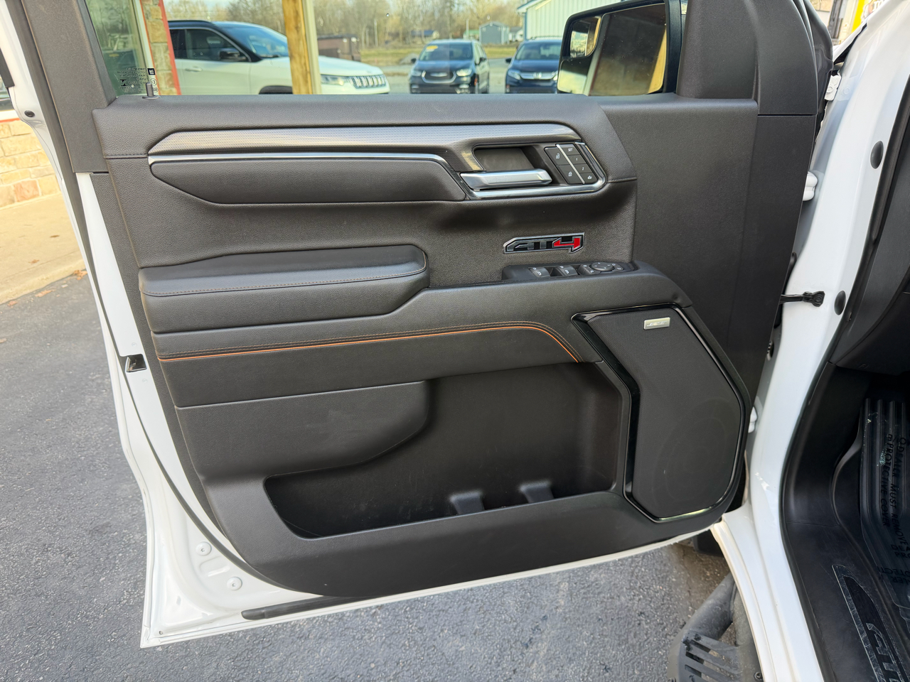 GMC Sierra 1500 4WD Crew Cab 147" AT4 2022