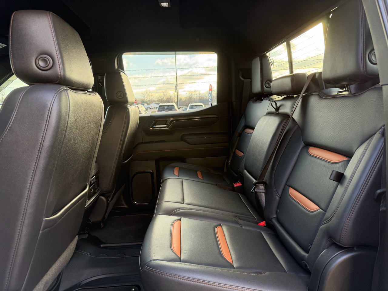 GMC Sierra 1500 4WD Crew Cab 147" AT4 2022