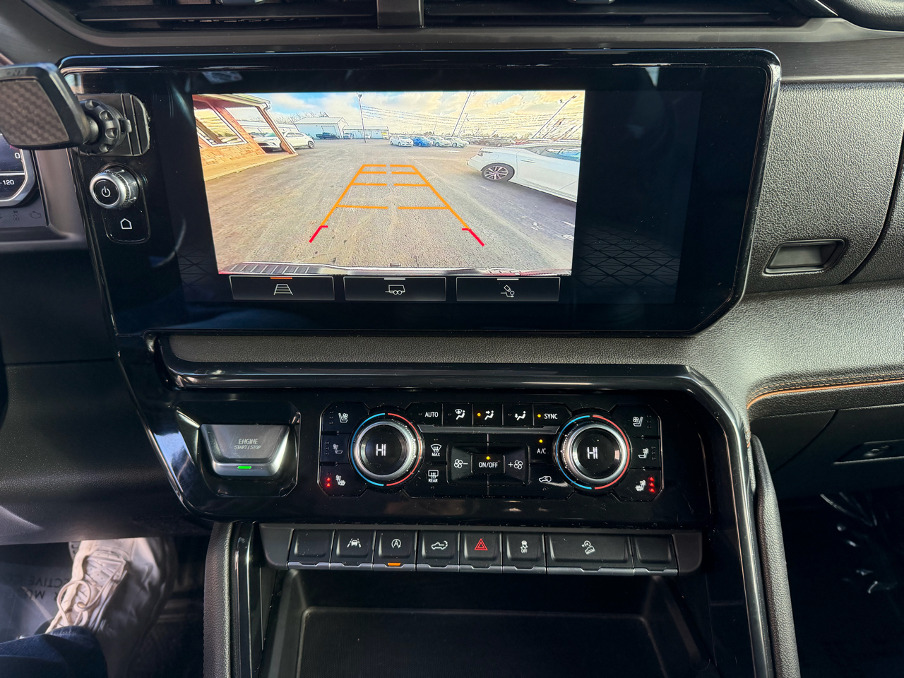 GMC Sierra 1500 4WD Crew Cab 147" AT4 2022