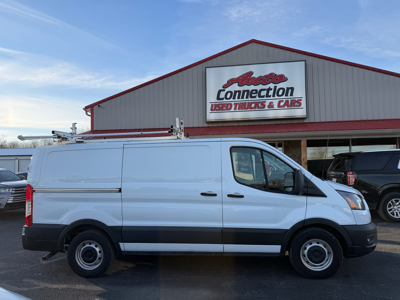 Ford Transit Cargo Van T-150 130" Low Rf 8670 GVWR RWD 2020