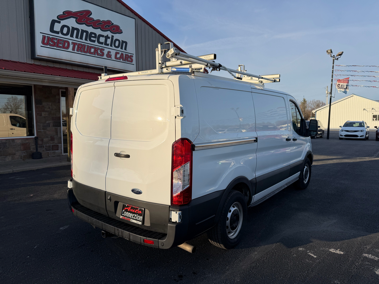 Ford Transit Cargo Van T-150 130" Low Rf 8670 GVWR RWD 2020