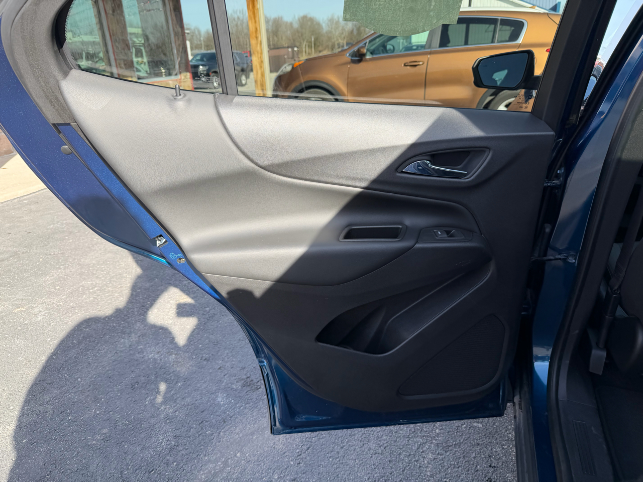 Chevrolet Equinox FWD 4dr LT w/2LT 2020