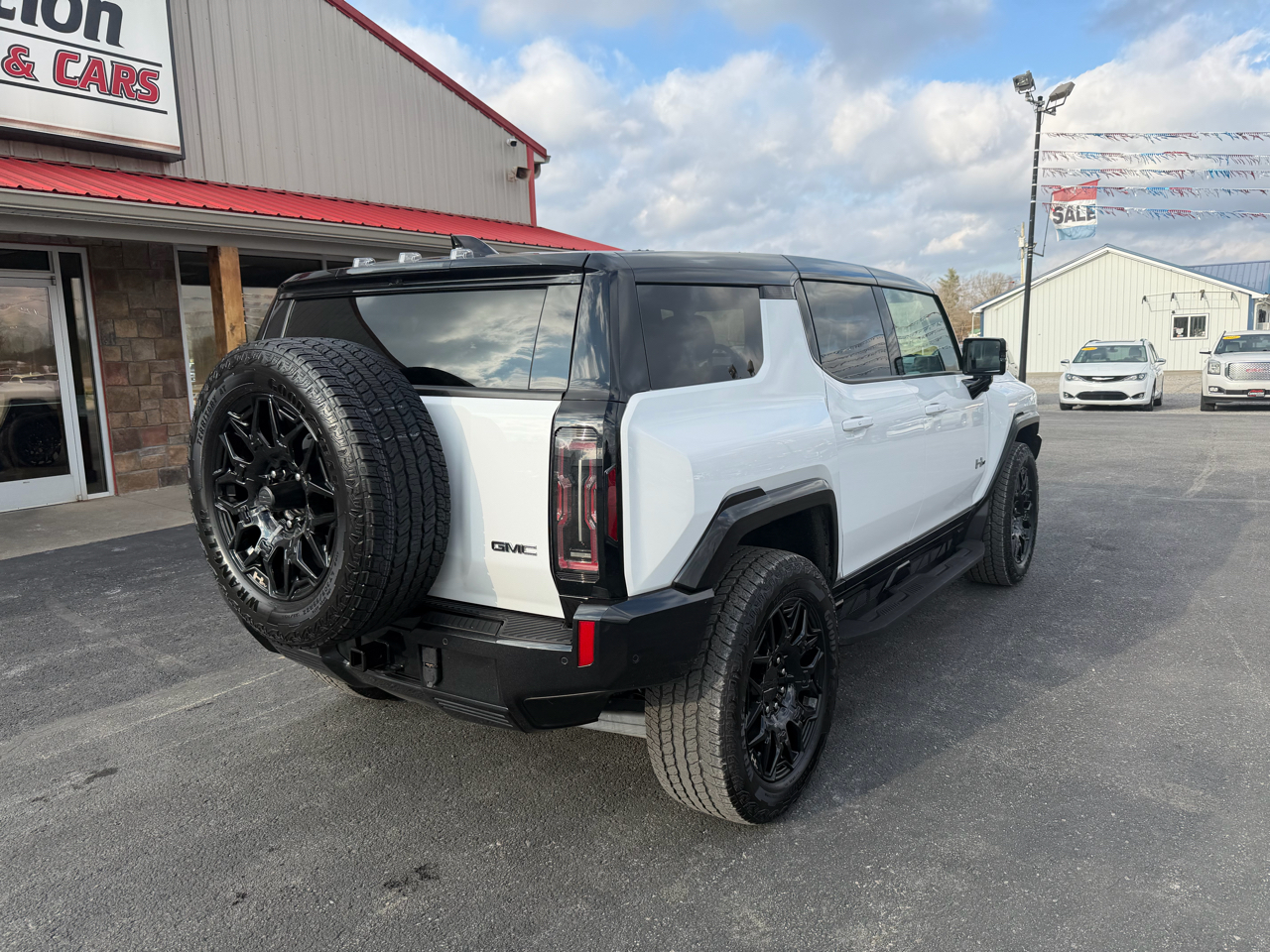 GMC HUMMER EV SUV e4WD 4dr 2X 2025